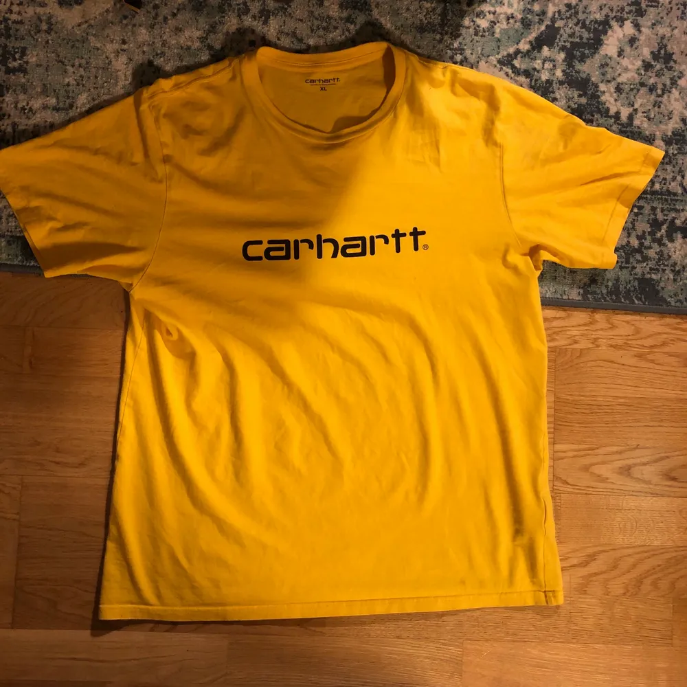Skön carhartt tshirt bra skick❤️‍🔥. T-shirts.