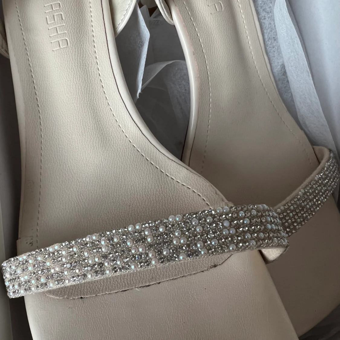 Helt nya klackar - 90