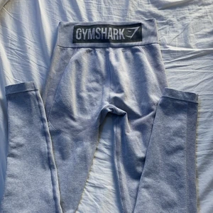 Gymshark leggings  - Säljer mina gymshark leggnings som blivit försmå. De är i storlek S och är högmidjade. Inga defekter💗