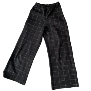 Mjukbyxor - Mjukisar som jag själv sytt upp så dem är nog aningen korta. Jag är själv 160 och på mig går dem ändå till fötterna 