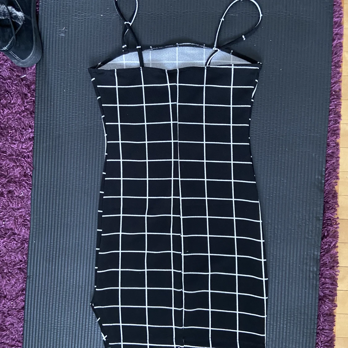 Rutig bodycon klänning  - 91