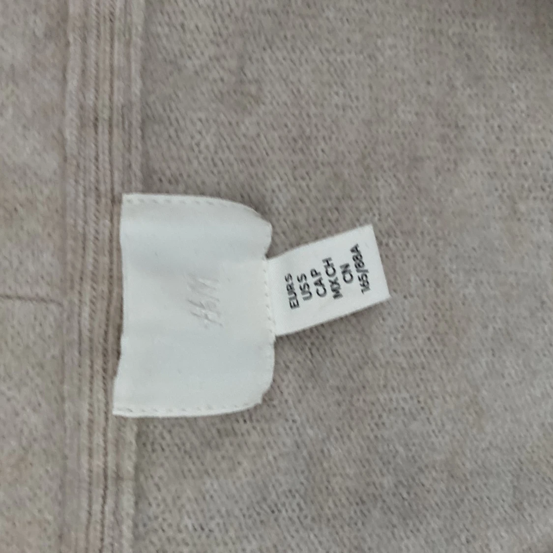 Stickad tröja  - 90