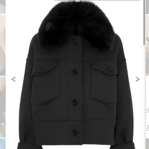 Meotinejacka - Nypris 2800kr, köptes i november 2022. Jätte fint skick då den är försiktigt använd. 💓💓 Jätte fin jacka som verkligen passar till allt!😊