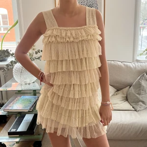 Volang klänning!  - Jätte söt volang klänning i tyll❤️