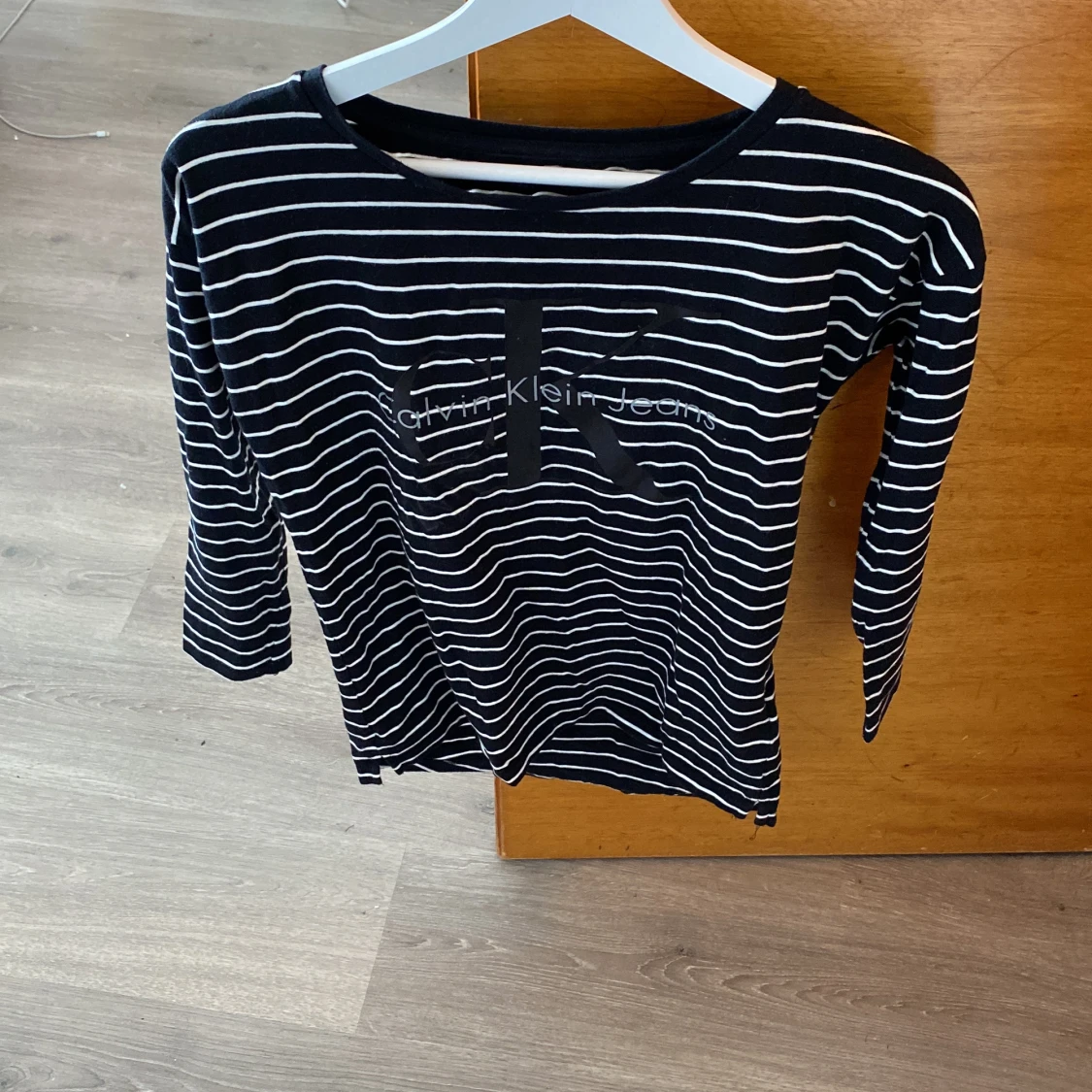 randig calvin klein tröja - 90