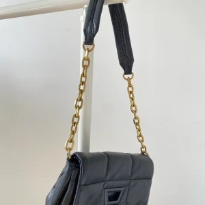 Handväska från zara - Ändats använd en gång 