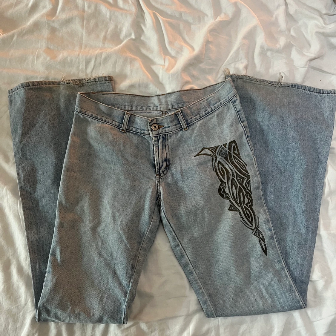  Low waist boot cut jeans 