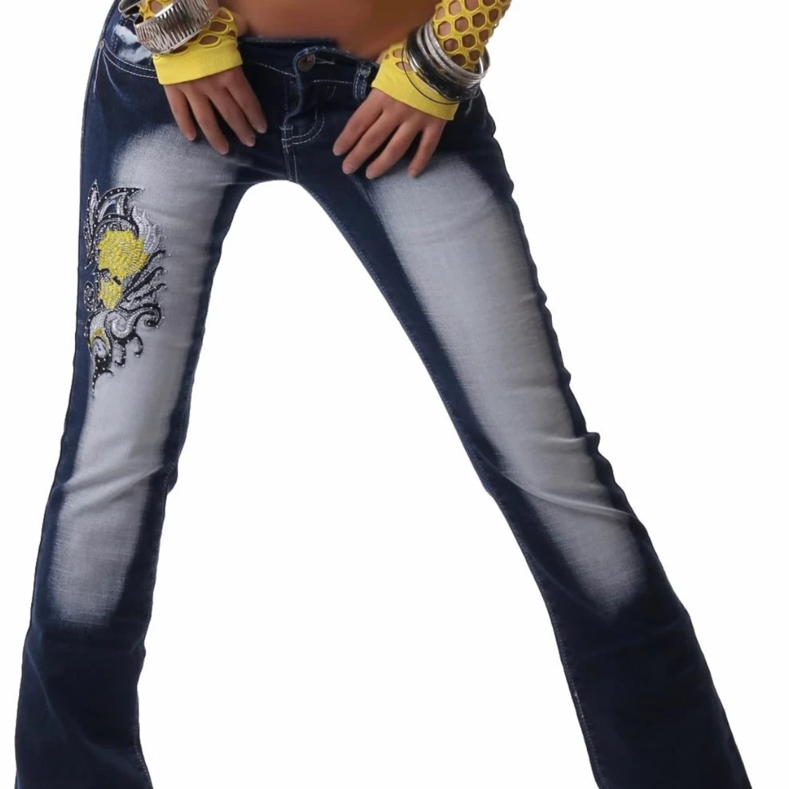 FINNS KVAR! NYSKICK! CRAZY AGE BOOTCUTS - 91