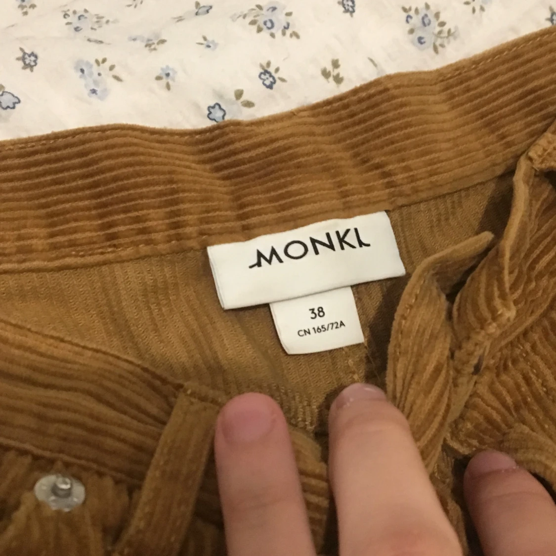 Monki Manchester byxor - 90