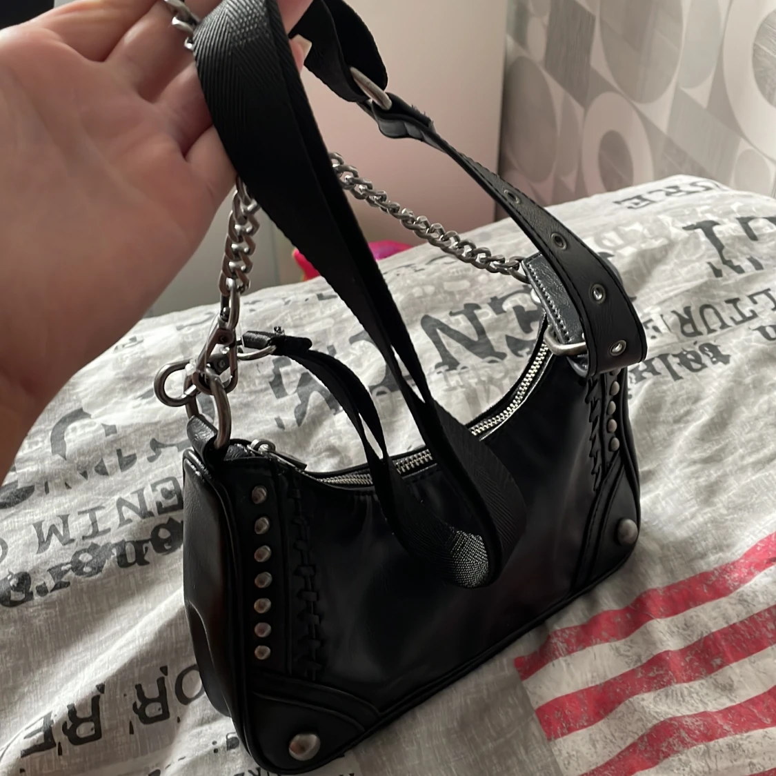 Rock väska från zara.  - 91