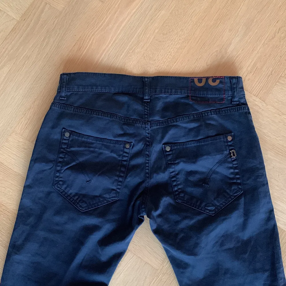 Dondup jeans utan slitage, 9/10 cond. Nypris ca 2200kr  Skriv vid intresse!. Jeans & Byxor.