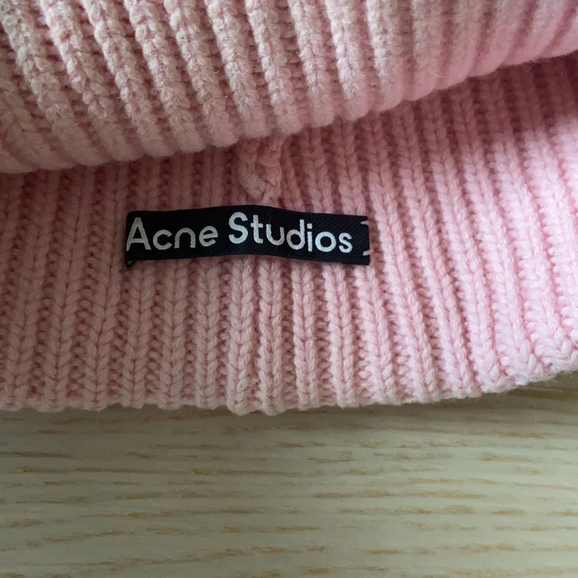 Acne mössa - 91