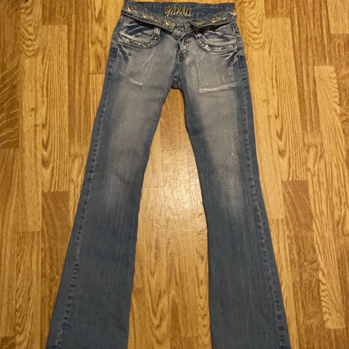 Lågmidjade bootcut jeans 
