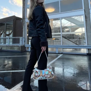 Baguetteväska  - Säljer då den inte kommer till användning längre, fortfarnade i superfint skick!🤎 