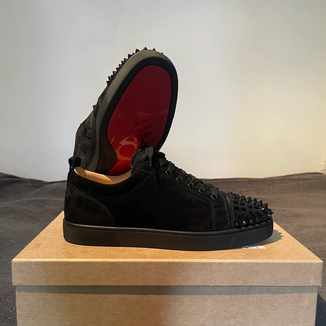Christian Louboutin - 90