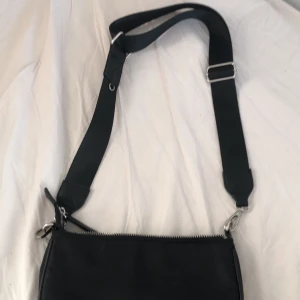 Jätte fin väska❤️💗 - Kontakta mig innan du köper!💗