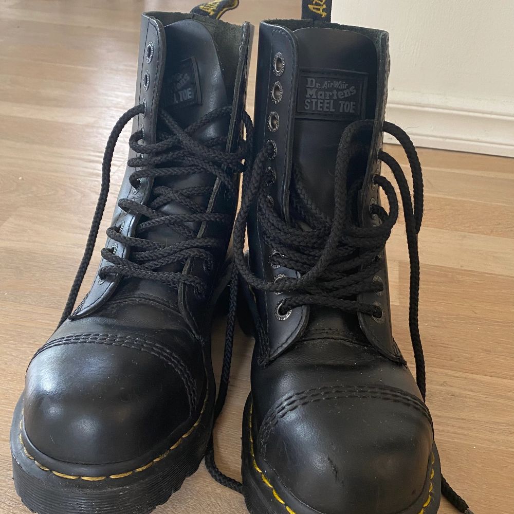 Doc top martens pris