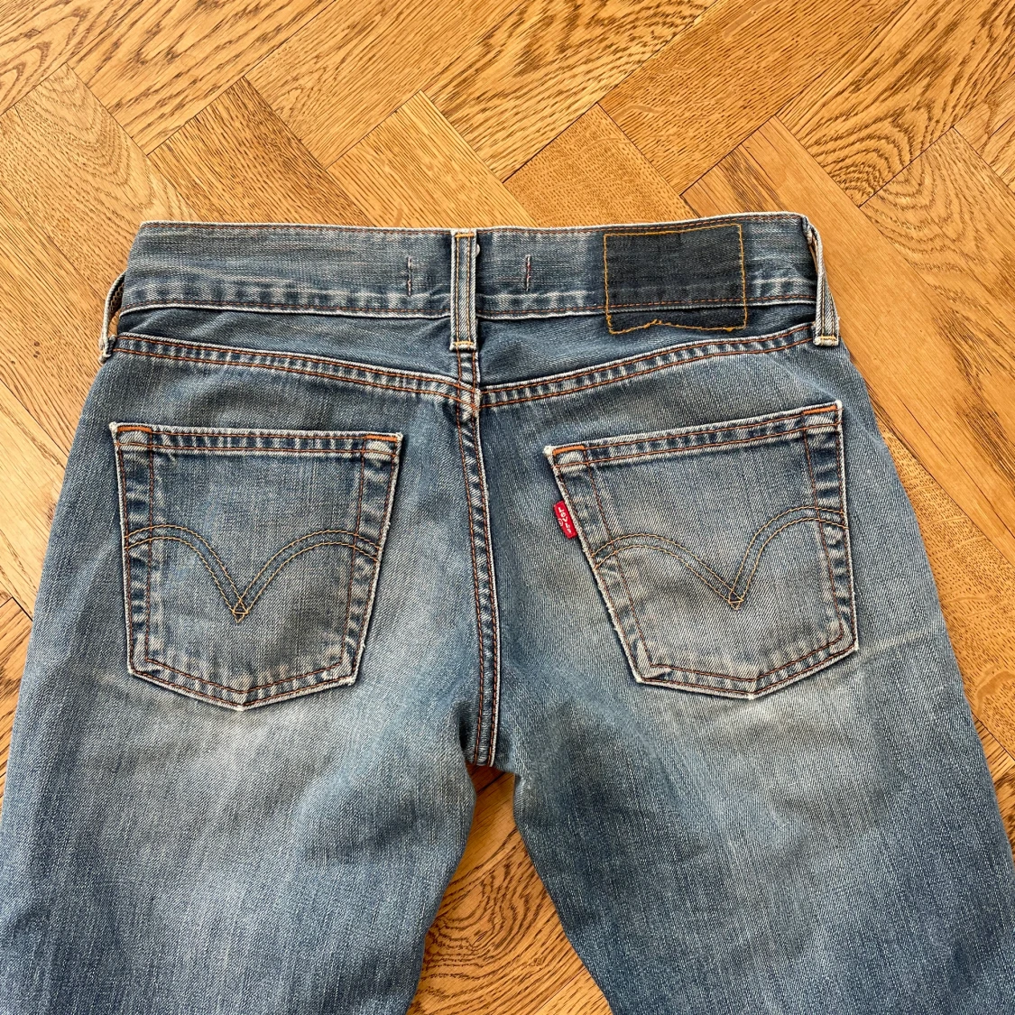 Levi’s Jeans - 90