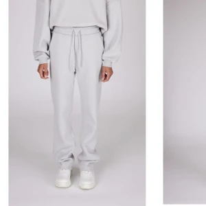 Lxa byxor - Sälja helt nya lxa gråa byxor, tog precis upp dom ur paketet men dom var alldeles för långa och stor för min del, prislappen sitter kvar