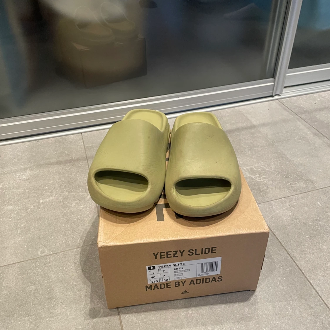 Yeezy slides  - 90