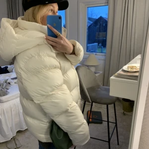 Puffer Jacket - Superfin vinterjacka från ASOS, älskar den så men den är lite för stor 💗💗 Hör av dig om du vill ha fler bilder, pris kan diskutetas