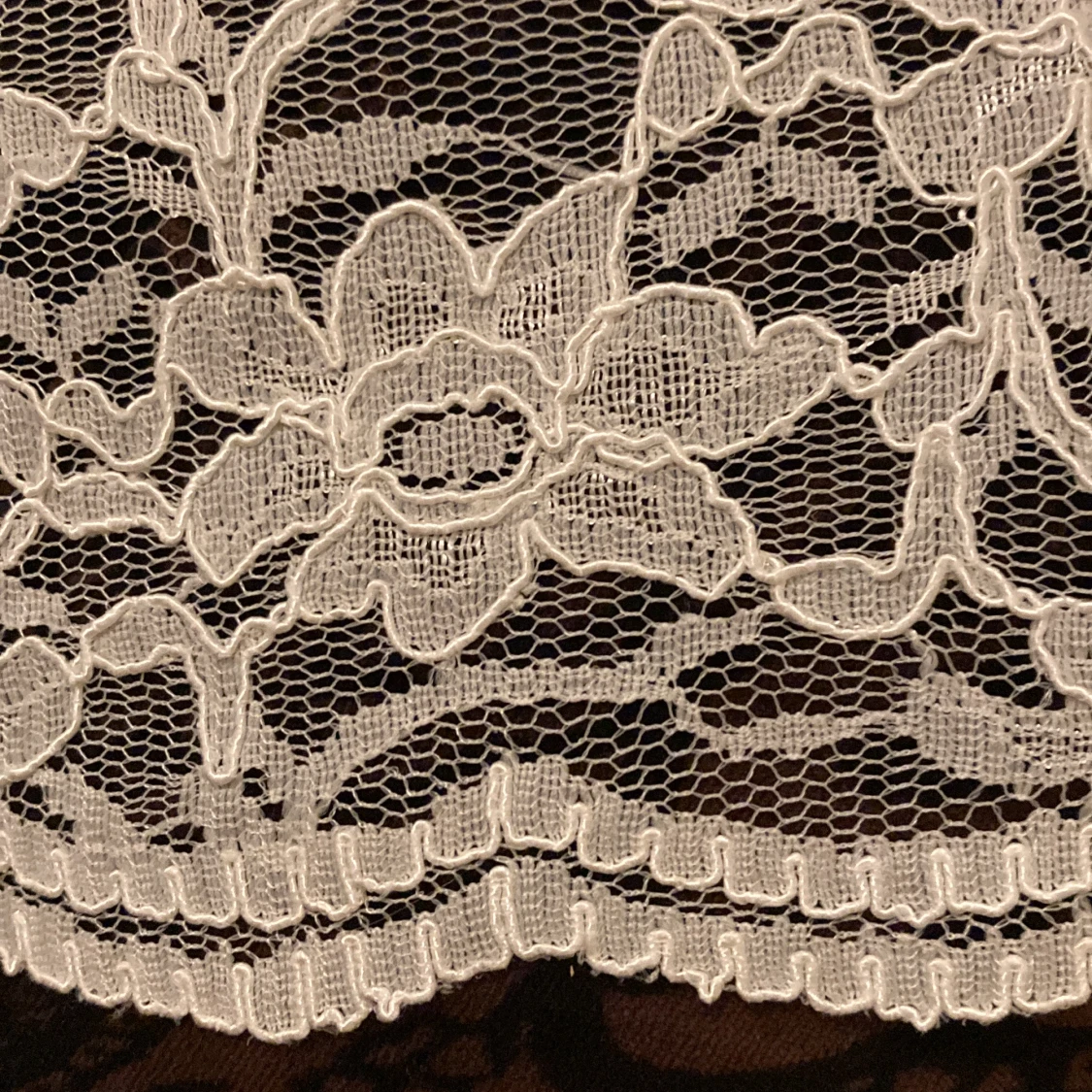 Vackert Spetstyg - 90