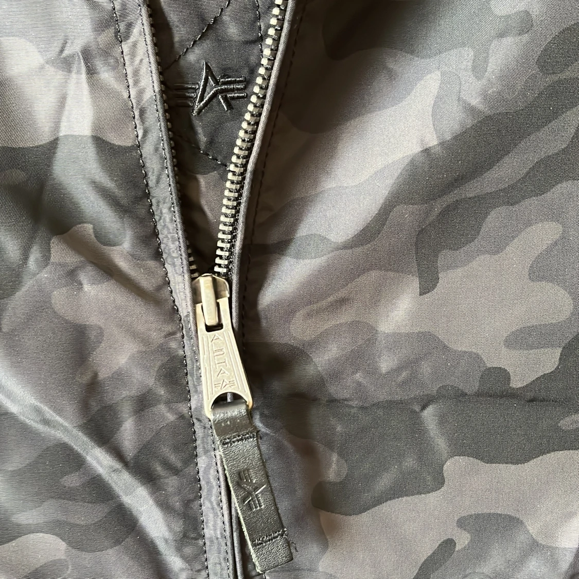 Tunn Bomber Jacket Military - 91