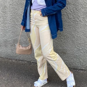 Monki jenas  - Gula beige monki jenas 