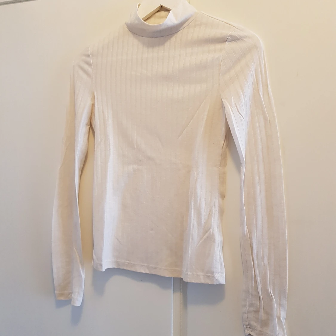 Vit långärmad topp