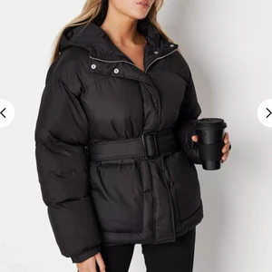 Dunjacka  - Storlek 34 kan passa 36 också #missguided  Frakt 104kr spårbar 🚚