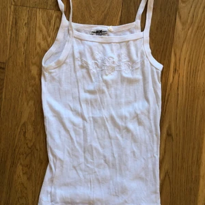 Vitt  linne - Ett fint hm linne