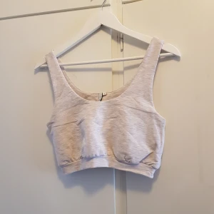 Nelly topp - Storlek S 