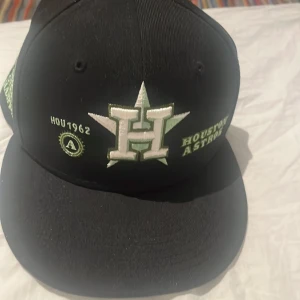 Houston Astros new era  - En houston Astros fitted i storlek sju svart 