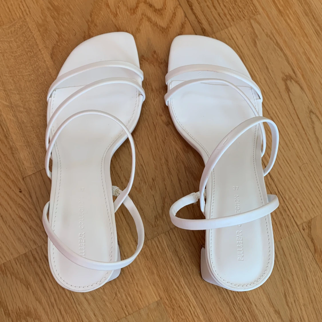 Vita klackskor  - 90