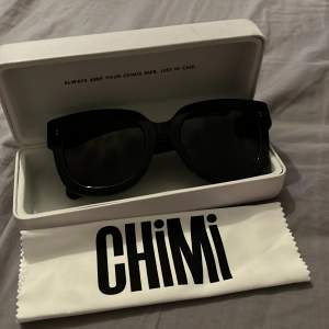 Solglasögon från CHIMI i modellen 008 BERRY. PM för fler bilder❤️