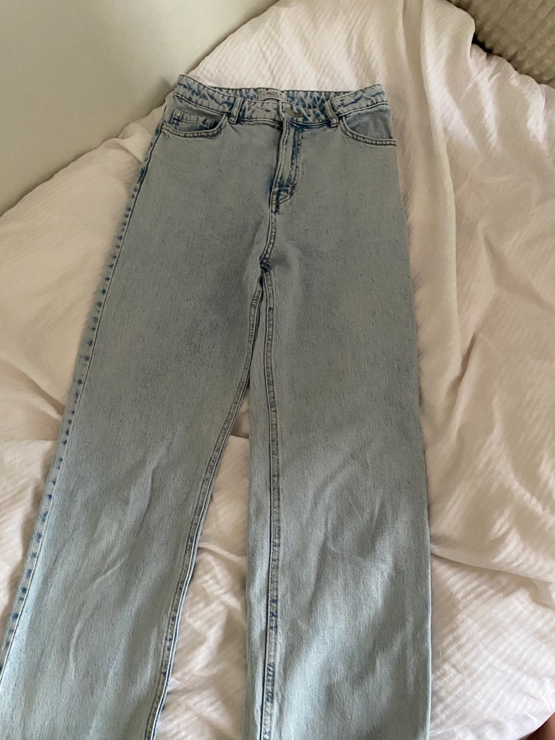 Blåa jeans från Lindex  - 90