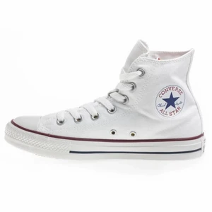 Vita Converse  - Säljer nu mina vita Converse i st 37,5 säljer dem för dem är för små dem är i bra skick använda fåtal gånger det ända är att skosnörena är lite smutsiga.💗🥰 Om du har några frågor skriv till mig och skriv för egna bilder. ✨❤️Kommer inte riktigt ihåg vad jag köpte de för men typ runt 500-600 kr. Pris kan diskuteras ✨👍🏻