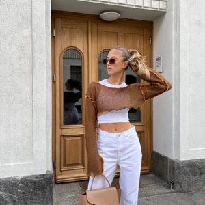 Topp - As cool stickad topp ifrån Urban outfitters, endast använd 1 gång!🥰🥰 nypris:500kr