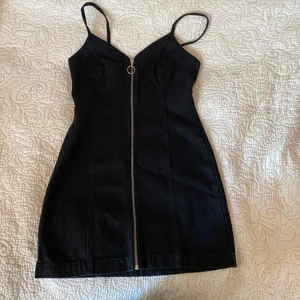 ny klänning topshop - helt ny från topshop, strlk 38