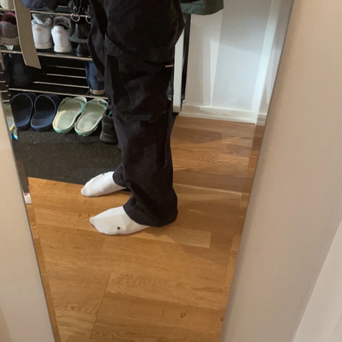 Wavy Arc Cargos - 91