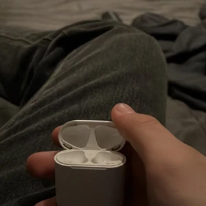 AirPods skal - Säljer ett AirPods skal