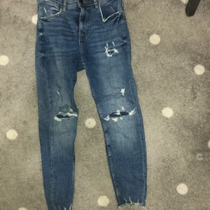  Jeans byxor  - Den är nästan nytt 