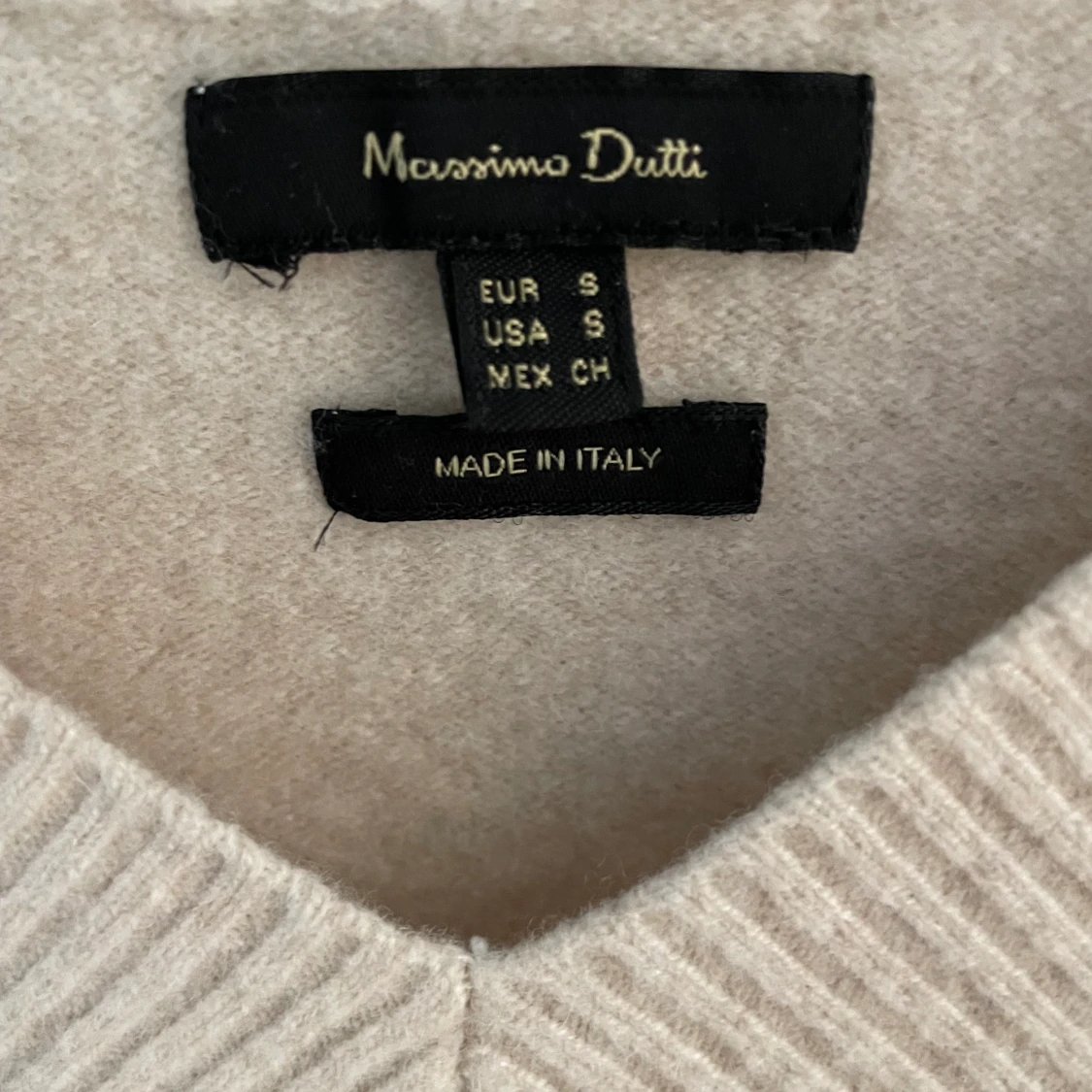 Väst från Massimo dutti  - 91