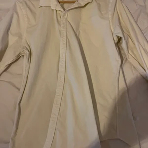 Zara skjorta Xl - Vitskjorta Zara XL 98 %bomull knappt använd