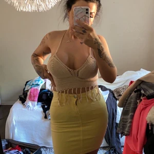 kjol - gul stretchig sommar kjol