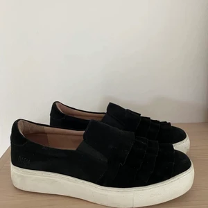 Dasia skor  - Säljer dessa jättefina svarta skorna ifrån dasia eftersom de inte passade mig (bilderna är lånade)