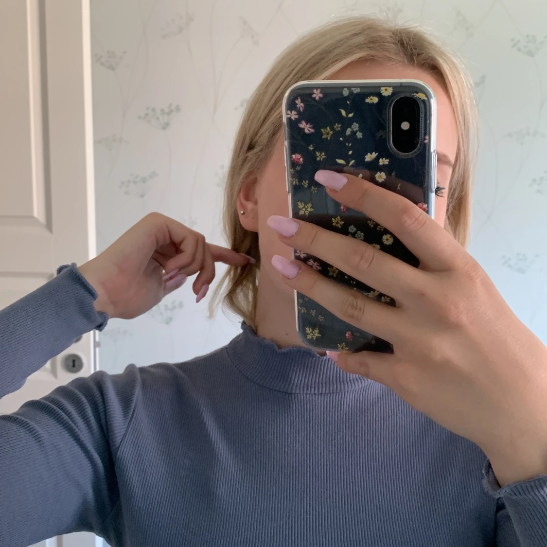 Lila volang tröja - 91