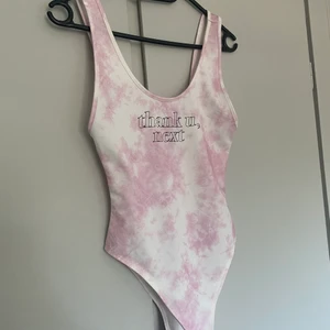 Hm - Body från hm, ariana grandes kollektion