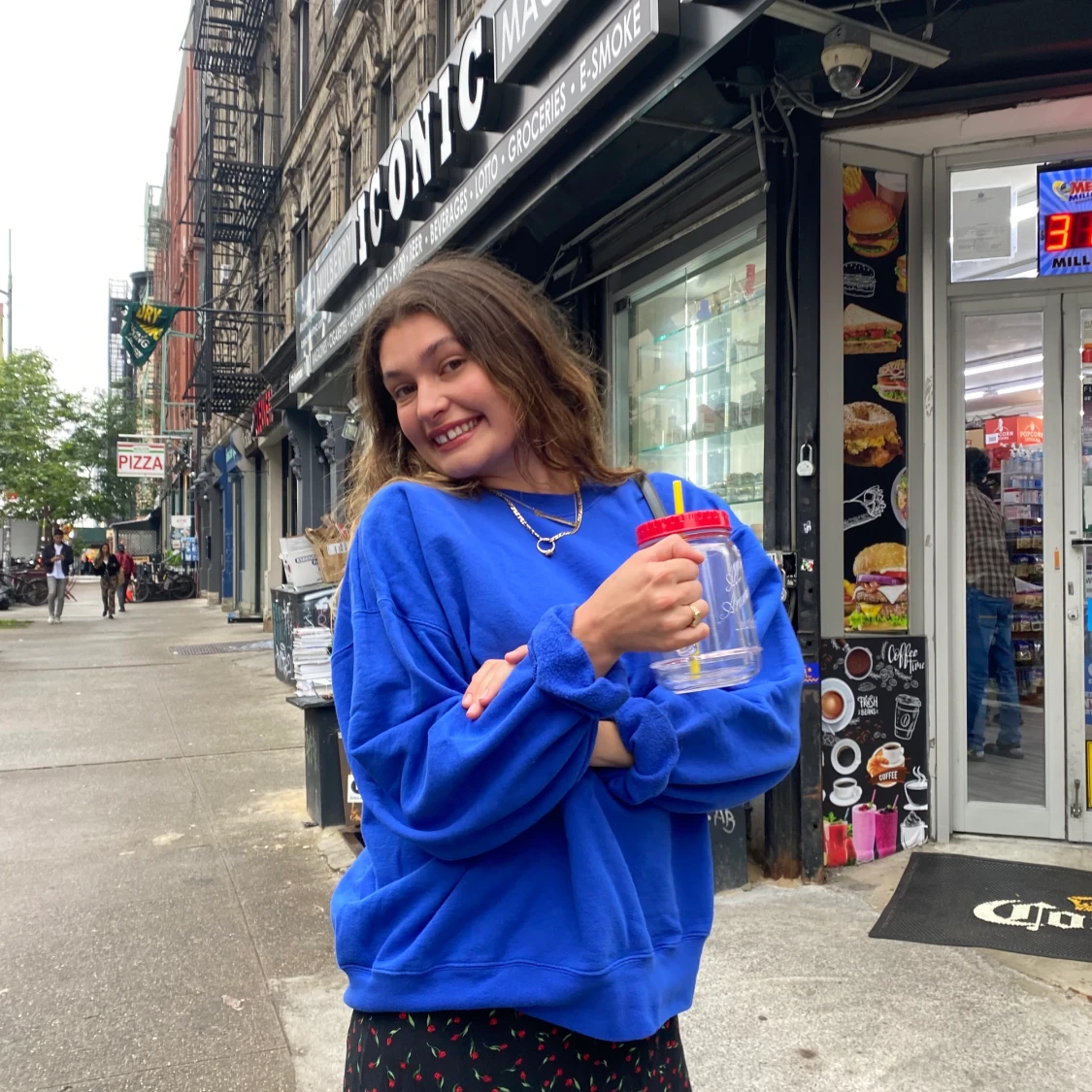 Bright blue sweatshirt - 91