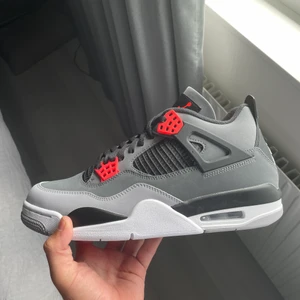 Jordan 4 infrared  - Helt nya Jordan 4 infrared i storlek 43/ us 9.5.  Box och digitalt betalningsbekräftelse finns från Nike. 